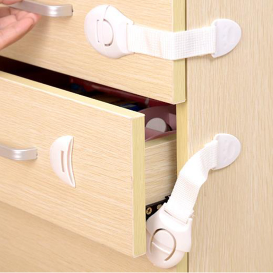 Door opening blocker (1 pc.)