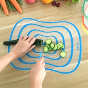 Flexible cutting board