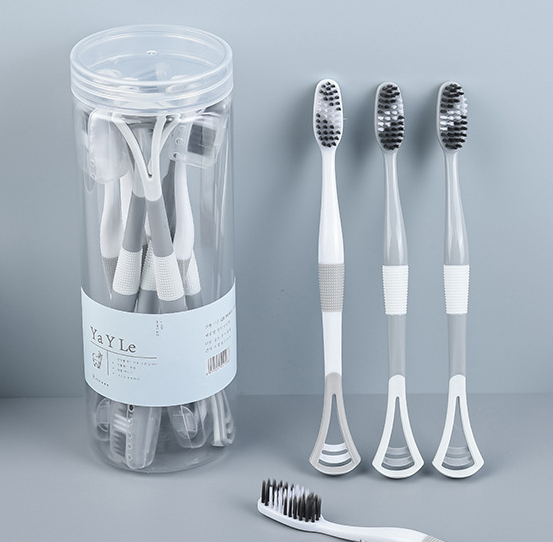 Set of toothbrushes with tongue scraper (8 pcs.) in a tube